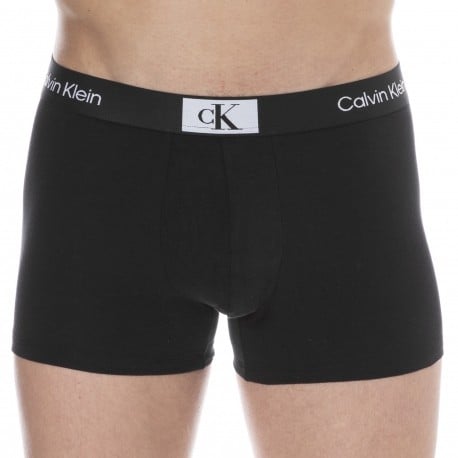 2,059 Calvin Klein Clothes Royalty-Free Photos and Stock Images