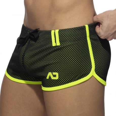 Addicted Loop Mesh Shorts - Black