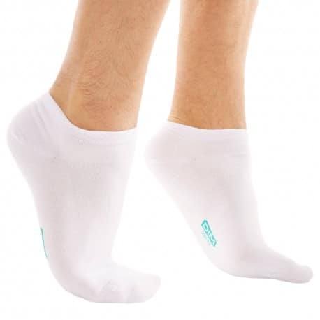 DIM 3-Pack Invisible Socks - White